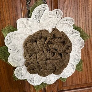 NEW Handmade Burlap Ribbon and Deco Zinnia Flower Wreath